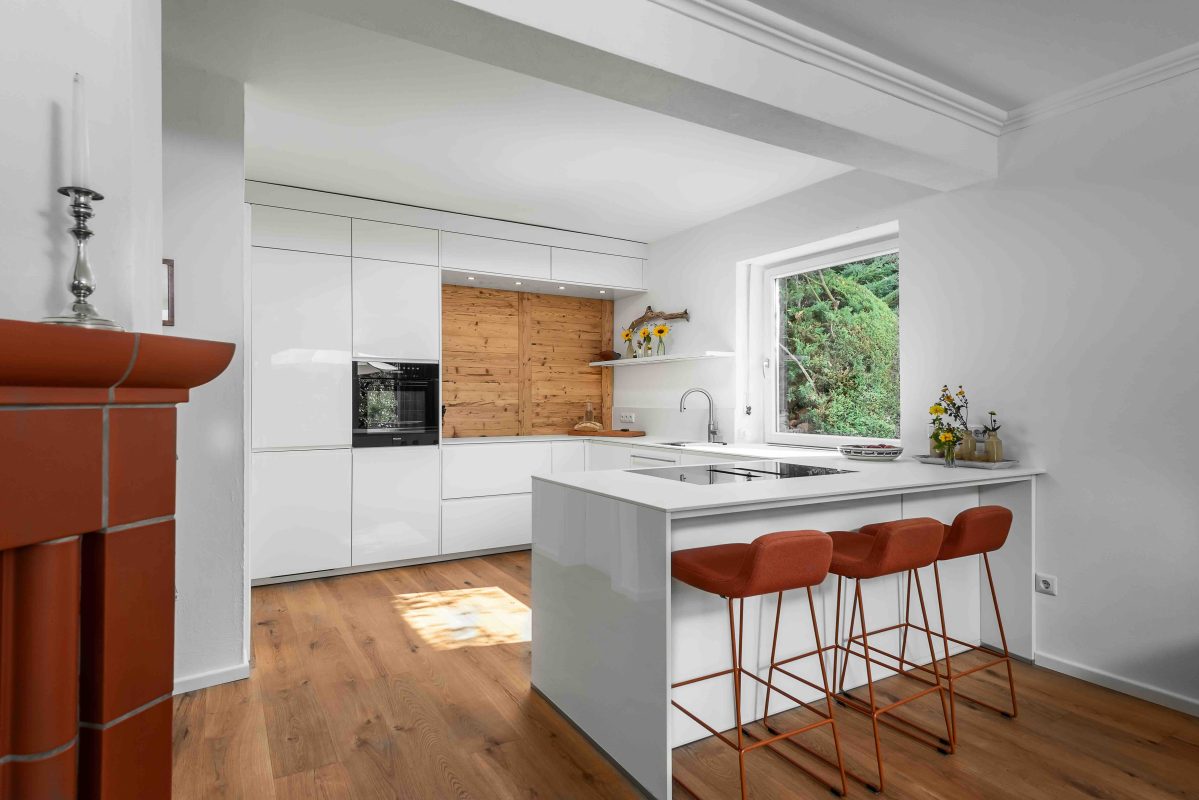 Sevilla Fliederweiss 1199x800 1