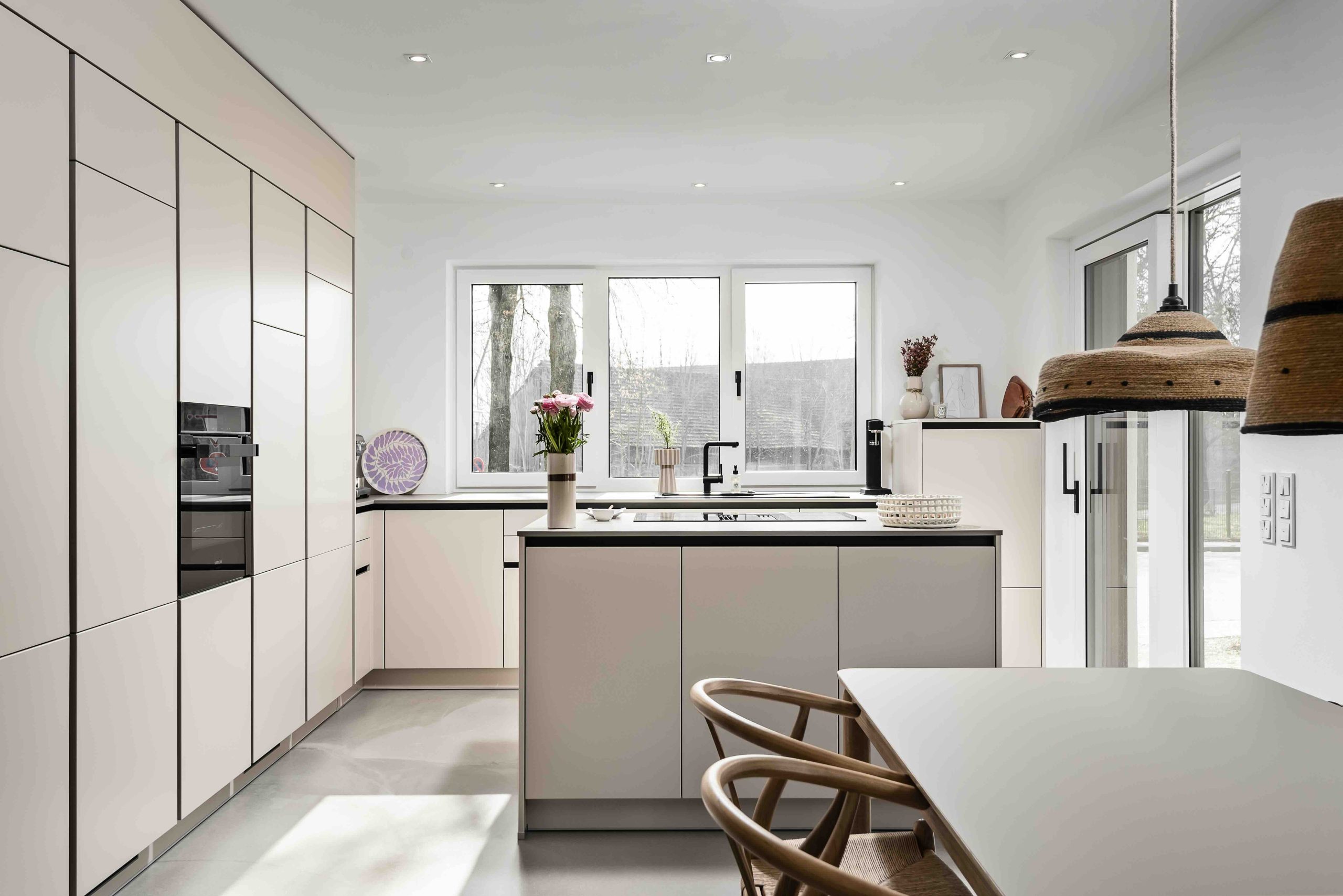 Silbermond Jasmin scaled 1